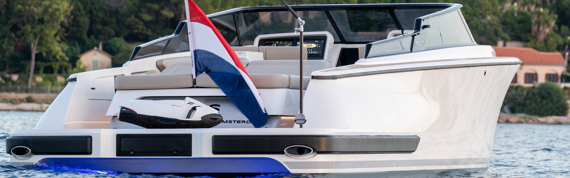 REBORN 40R CABIN