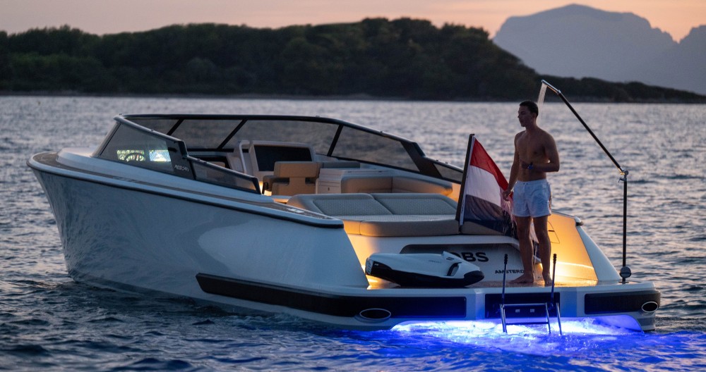 REBORN 40R CABIN9
