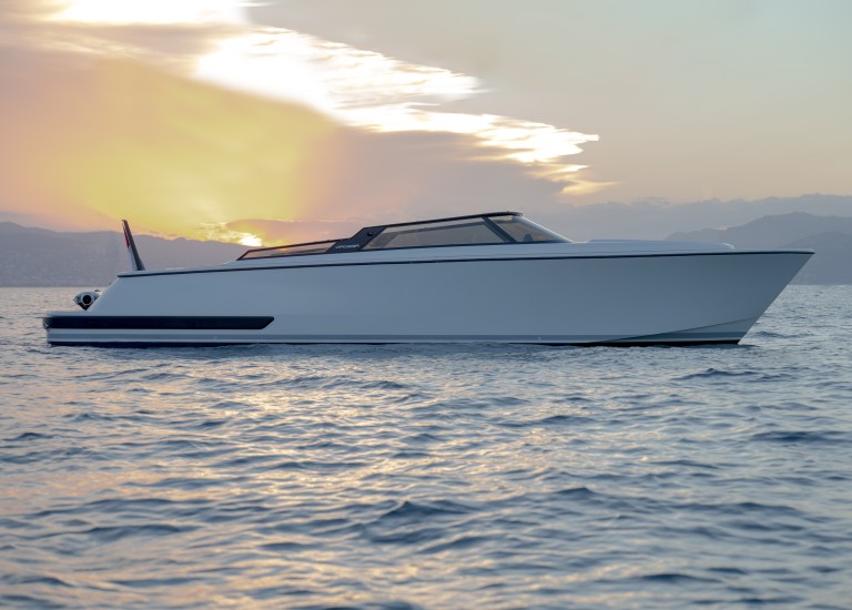 REBORN 40R Cabin00002
