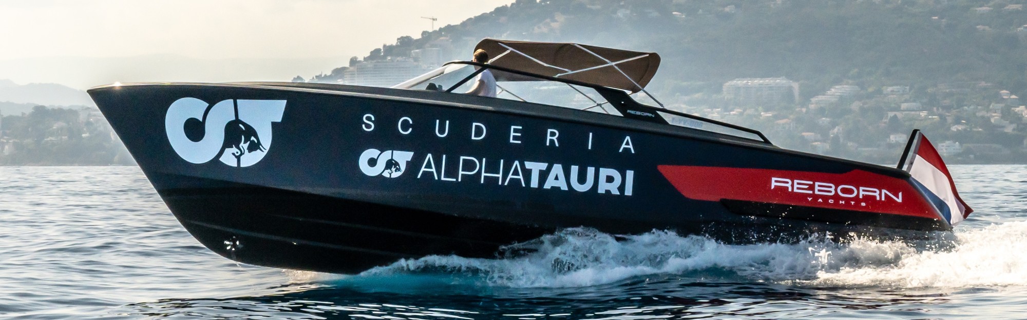 Reborn_Yachts_Scuderia_Alpha_Tauri_2023-1